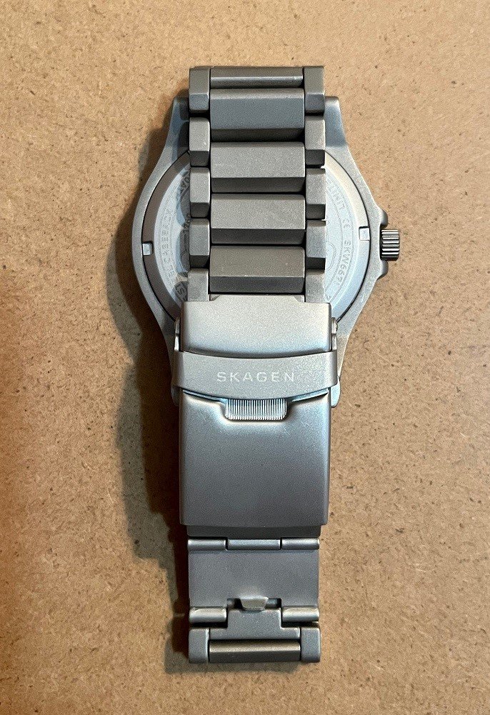 275 USD FS Skagen Fisk Titanium Quartz Diver Limited Edition