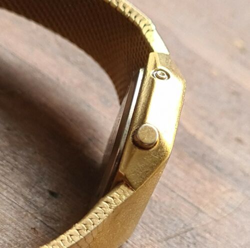 Rare Vintage Seiko Gold Tone Digital Womens Watch Japan L221-5020 Untested As Is Very rare,working Ladies 1979 Vintage Seiko Digital L221  main image 3
