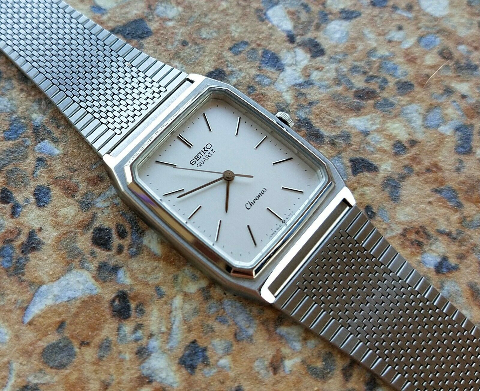 Seiko Chronos Quartz JDM 9021 5130 JDM September 1985 Dress Watch 