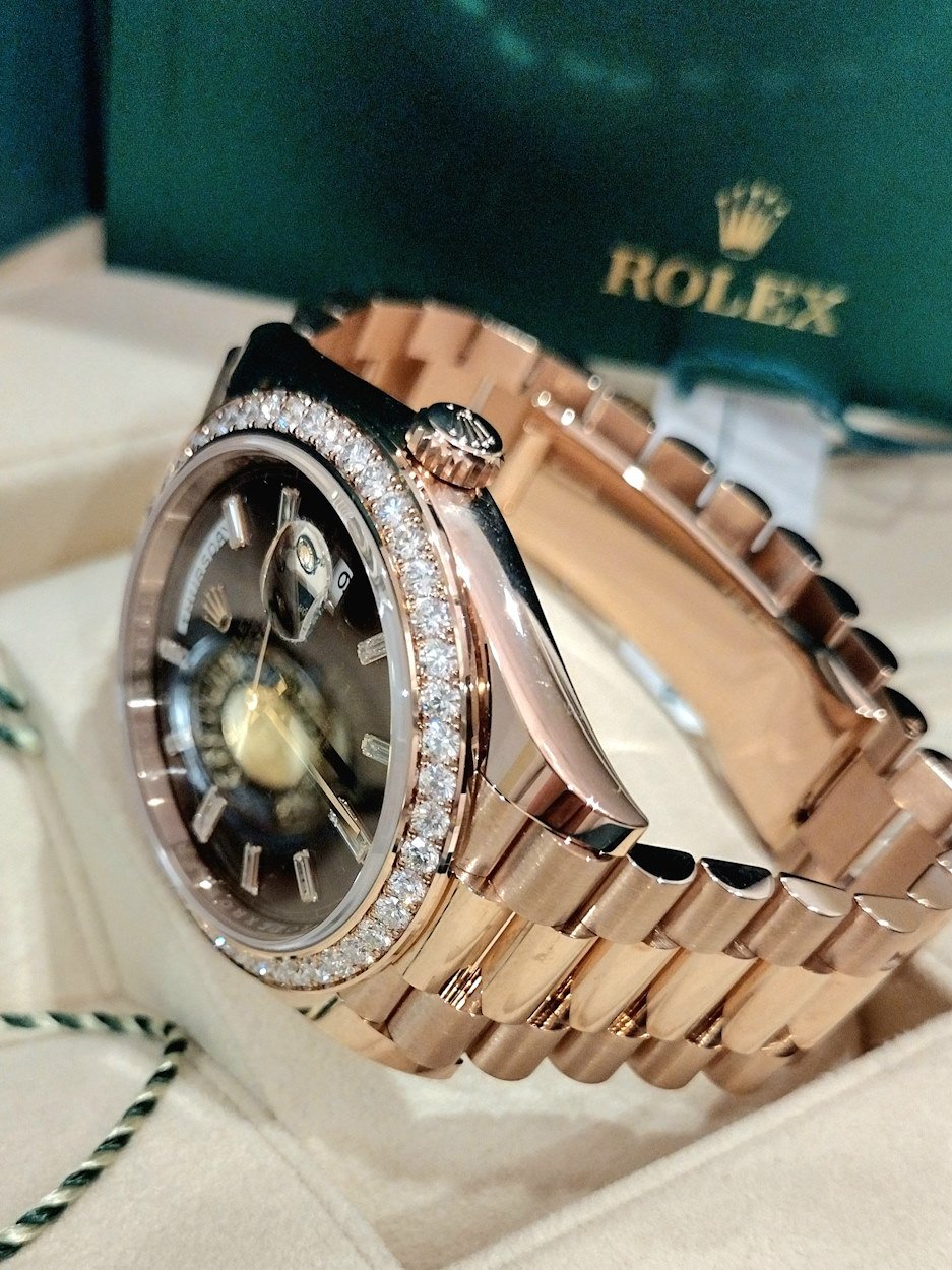 Rolex president day on sale date rose gold