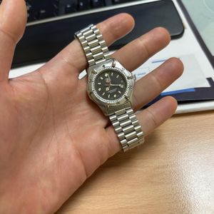 WTS] TAG HEUER WE1210-R 200m Black dial Quartz (34.78 mm