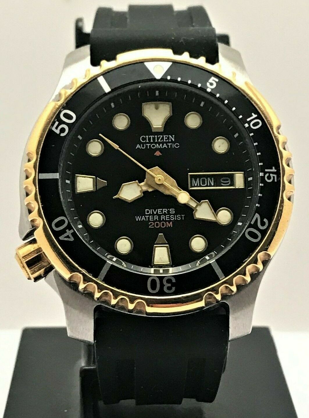 EXCELLENT VINTAGE CITIZEN PROMASTER 8203-824407 