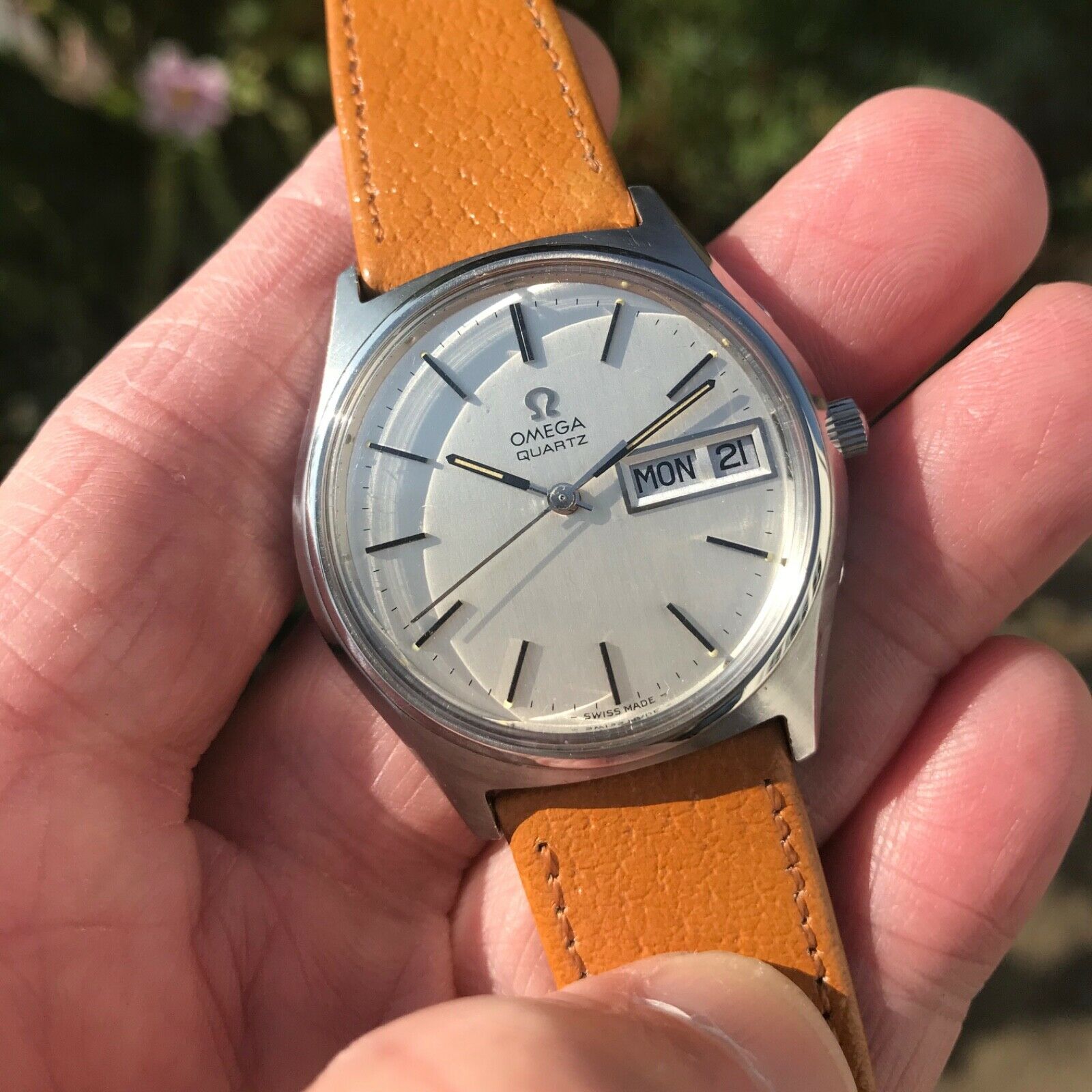 Stunning vintage 1970's Jumbo Omega Megaquartz 196.0065 cal