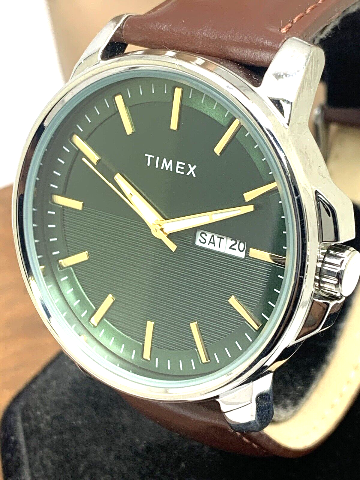Timex Men's Watch TW2V20900 Quartz Green Dial Day Date Brown
