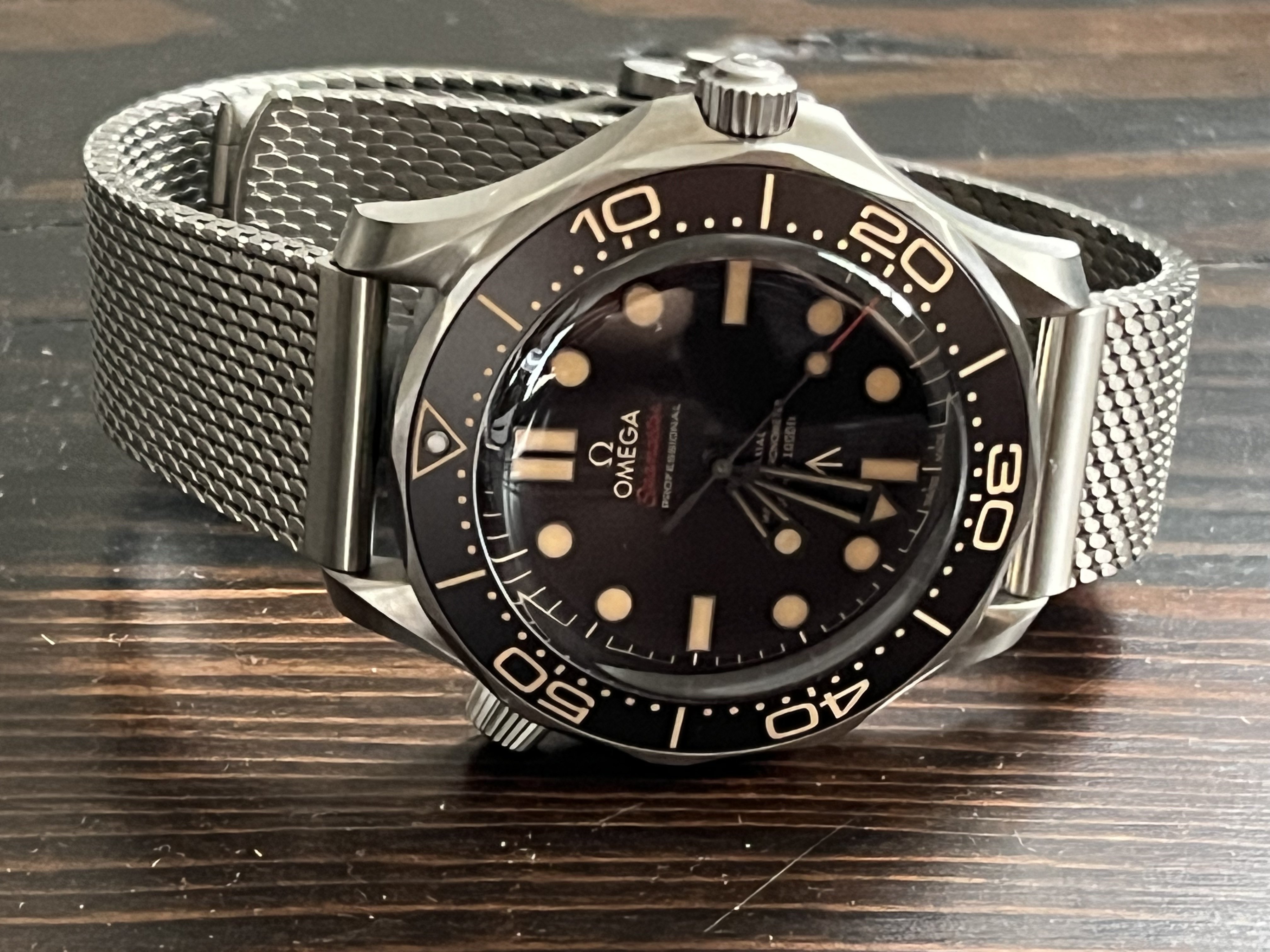 7-200-usd-omega-diver-no-time-to-die-300m-co-axial-master