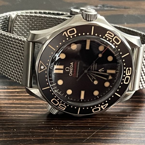 7-200-usd-omega-diver-no-time-to-die-300m-co-axial-master