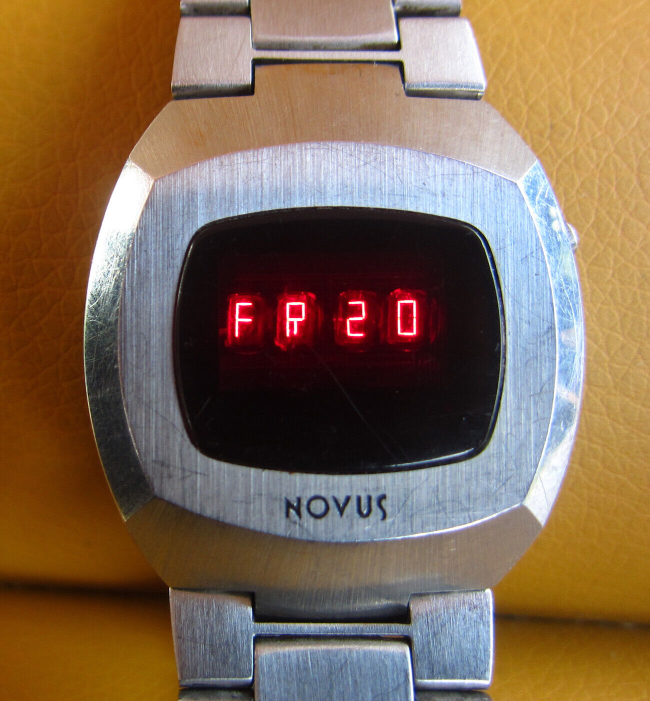 Buy Rare Vintage National Semiconductor Novus LCD Chunky Retro Watch New  Battery Online in India - Etsy