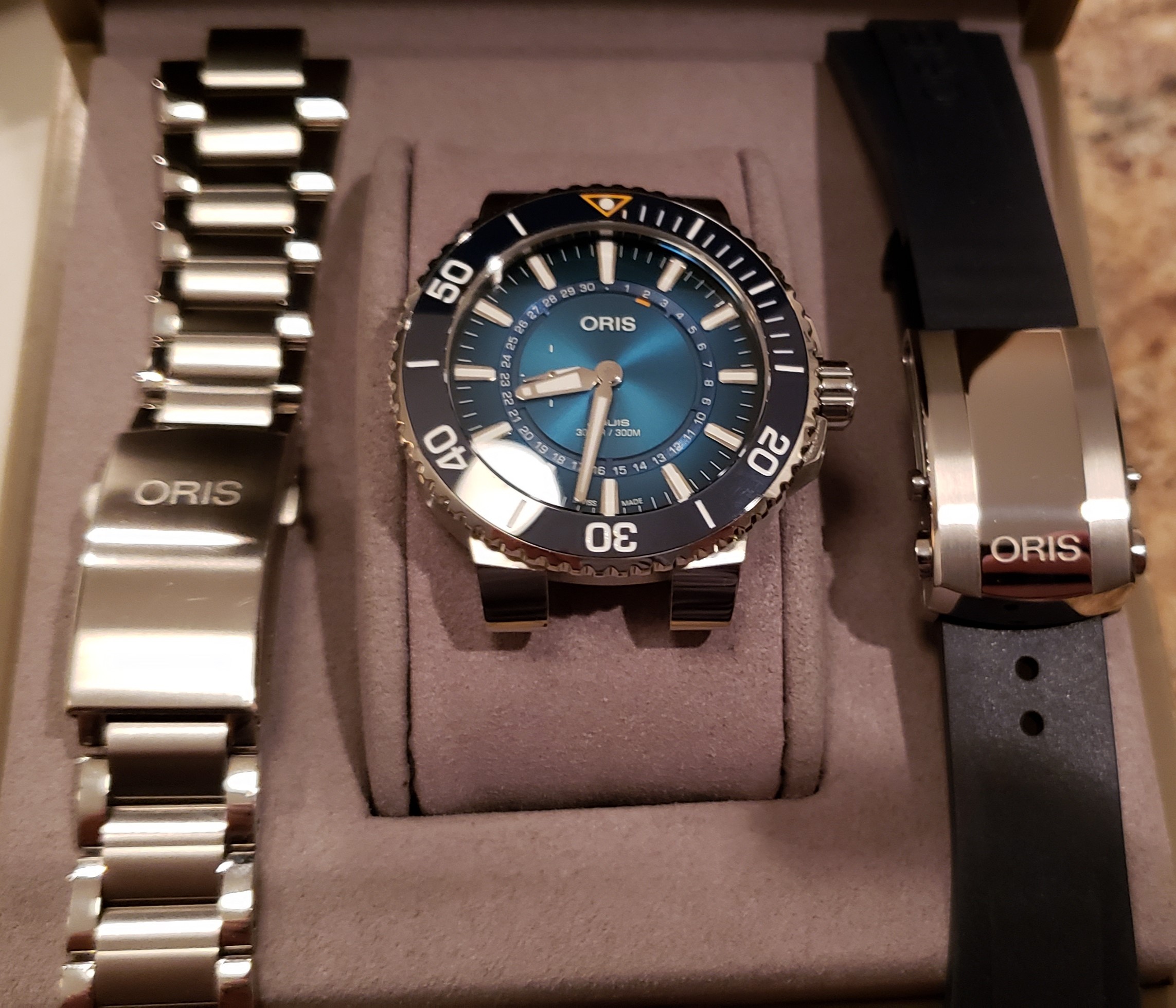 Oris Aquis Great Barrier Reef Limited Edition III 74377344185