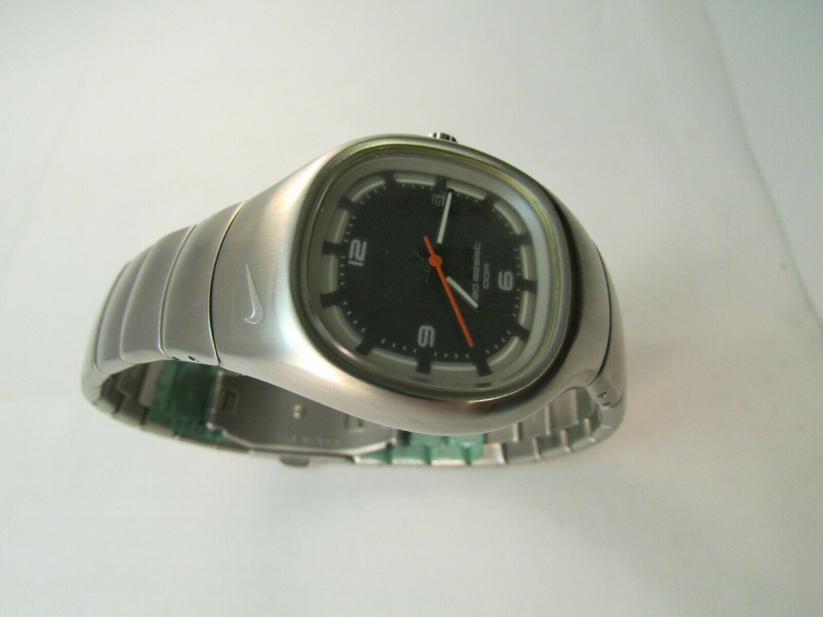 NIKE WR0073 Watch Silver Tone NEW BATTERY | WatchCharts