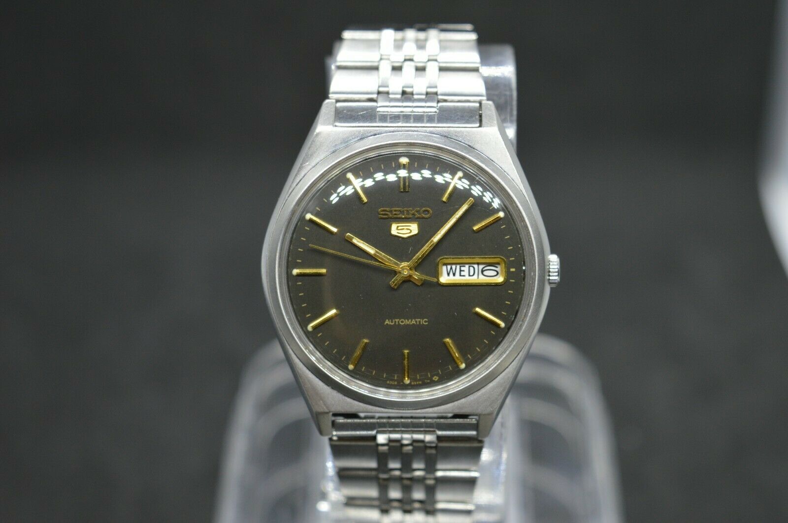 Beautiful Vintage Seiko 6309 8970 Automatic Bracelet Day Date Watch April  1985 | WatchCharts