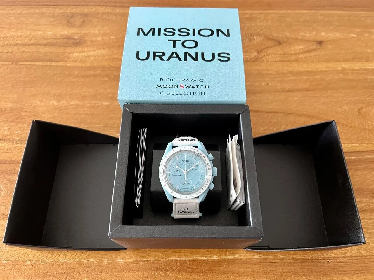 Omega X Swatch Bioceramic MoonSwatch - Mission to Uranus (Tiffany