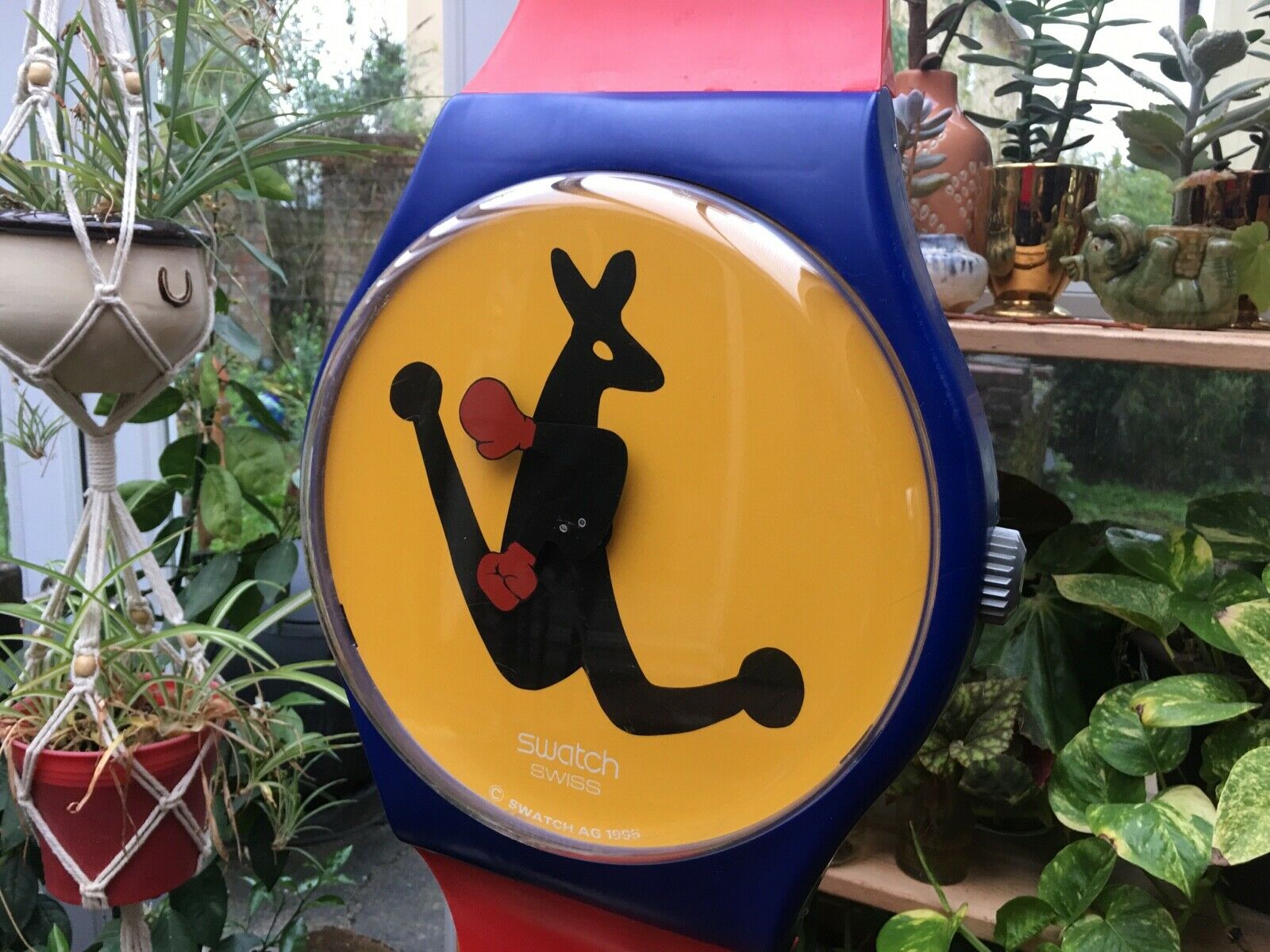 MAXI SWATCH WALL WATCH - Boxing Kangaroo - Eduardo Arroyo 