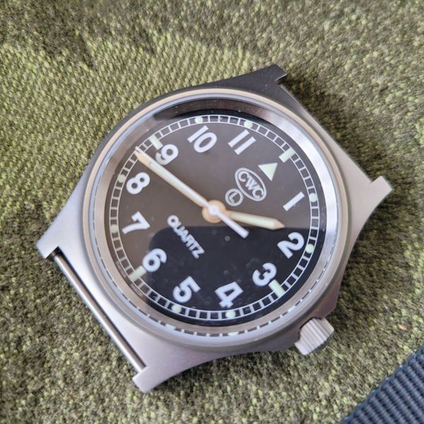 FS LNIB CWC GS sapphire, black dial, no date on unused supplied NATO ...