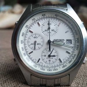 Seiko Vintage Chronograph Quartz 7T32-7C60 White Dial | WatchCharts