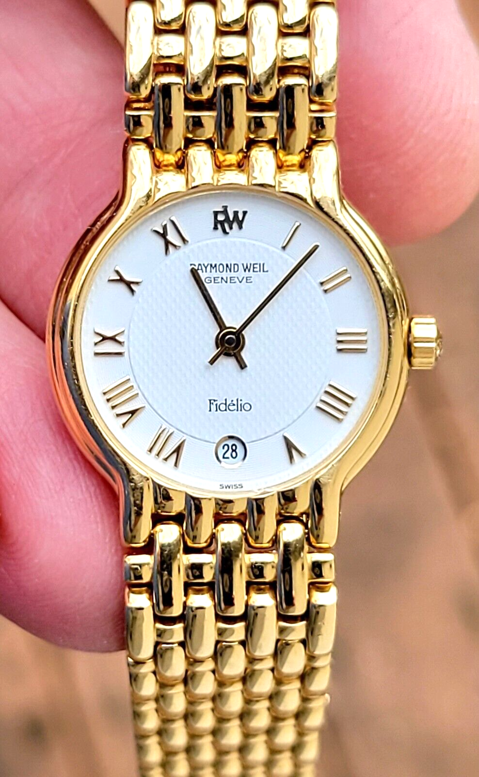 Raymond Weil Fidelio Women's Watch 4702 18K Gold Plate New Battery