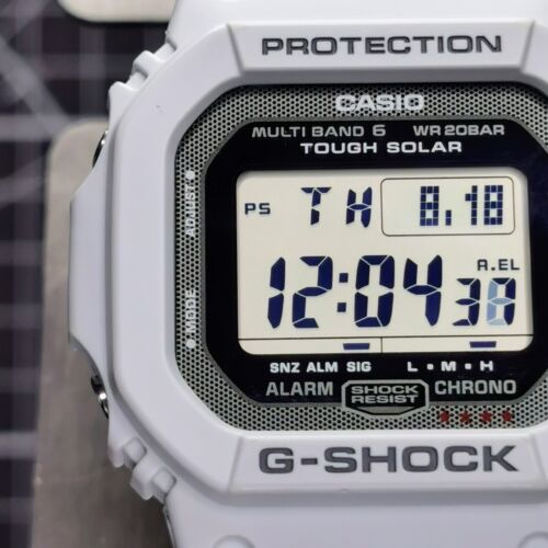 Casio G-Shock Square Solar Multiband 6 GW-M5610 GW-M5610LG-8