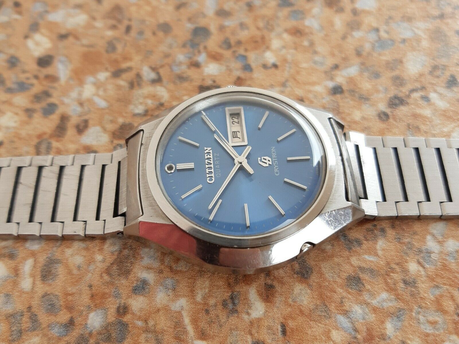 Rare Citizen CQ Crystron Quartz LED 8600 4-860683 December 1974