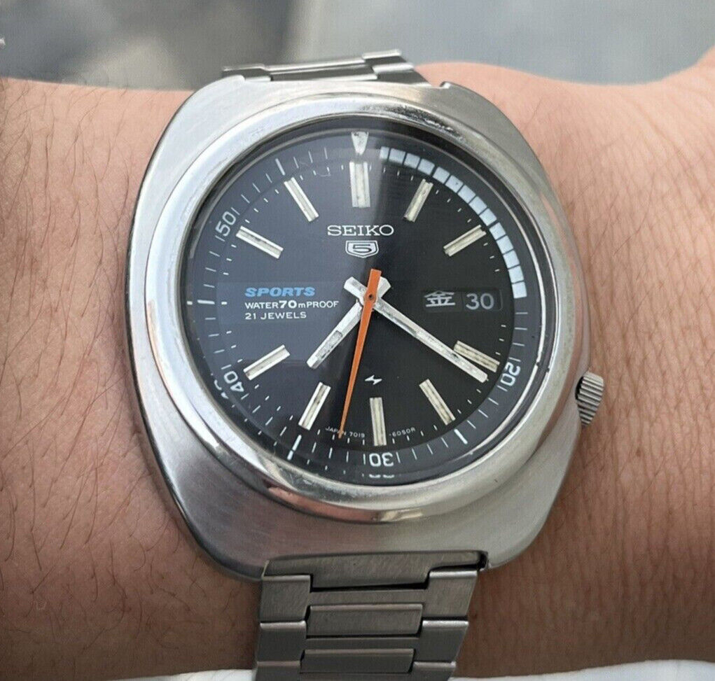 SEIKO 5 SPORTS 7019-6030 稼働中 A A Seiko 5 Sports 7019-6030 from May 1970 | Adventures in