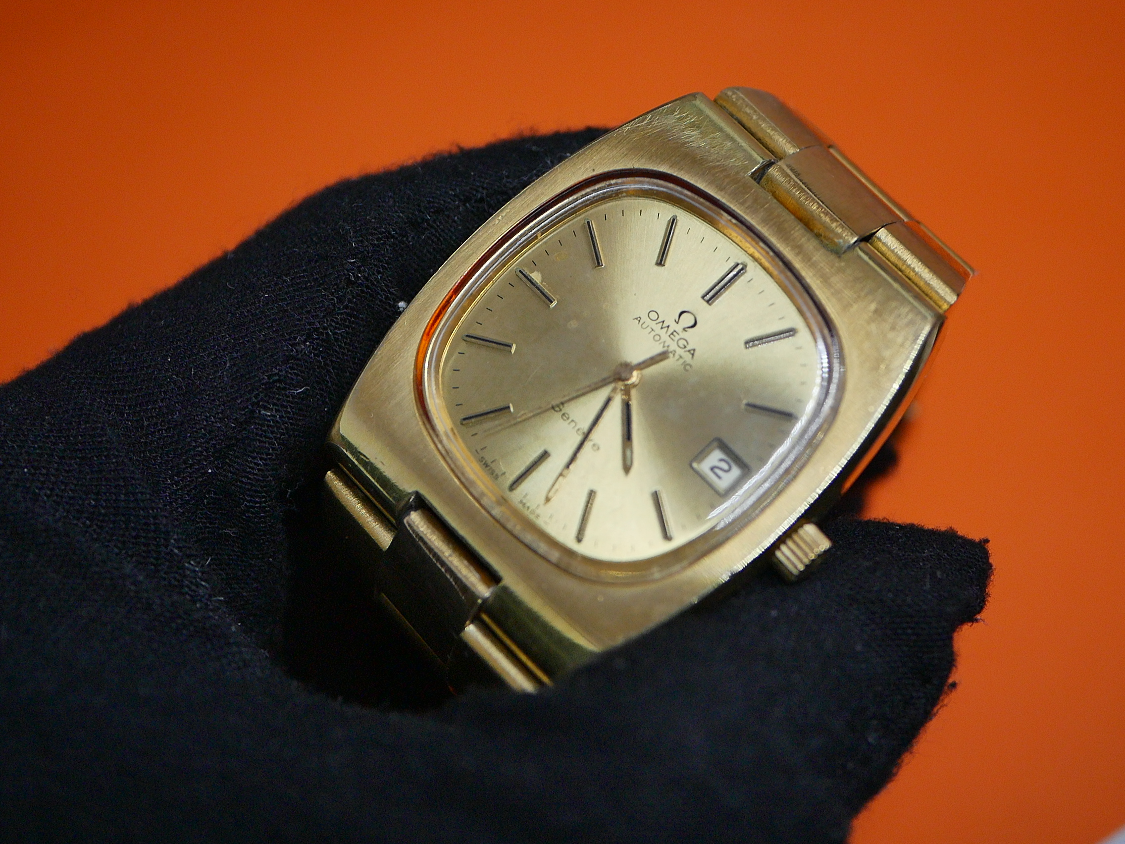 WTS Omega Automatic Geneve 36mm Gold Plated TV Case 166.0191 from