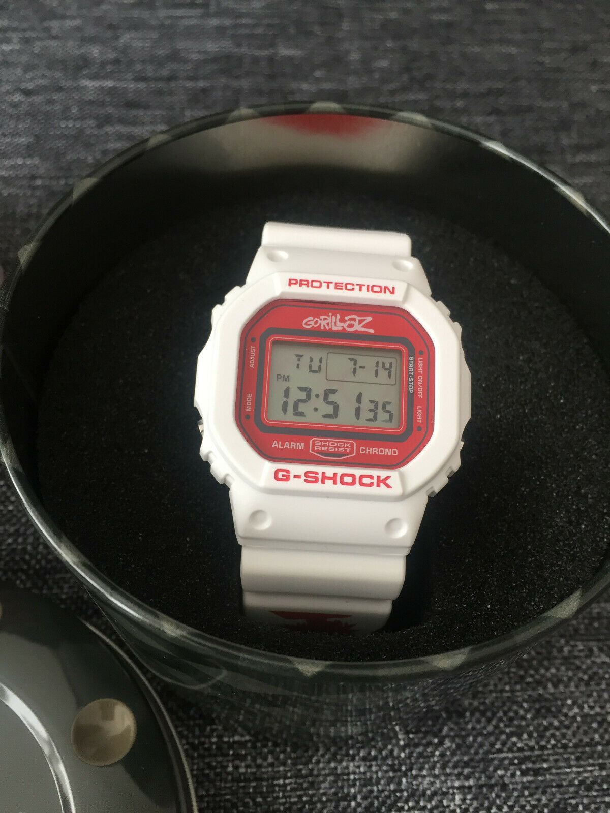CASIO G SHOCK DW-5600GRLZN-7 LIMITED EDITION GORILLAZ NOODLE