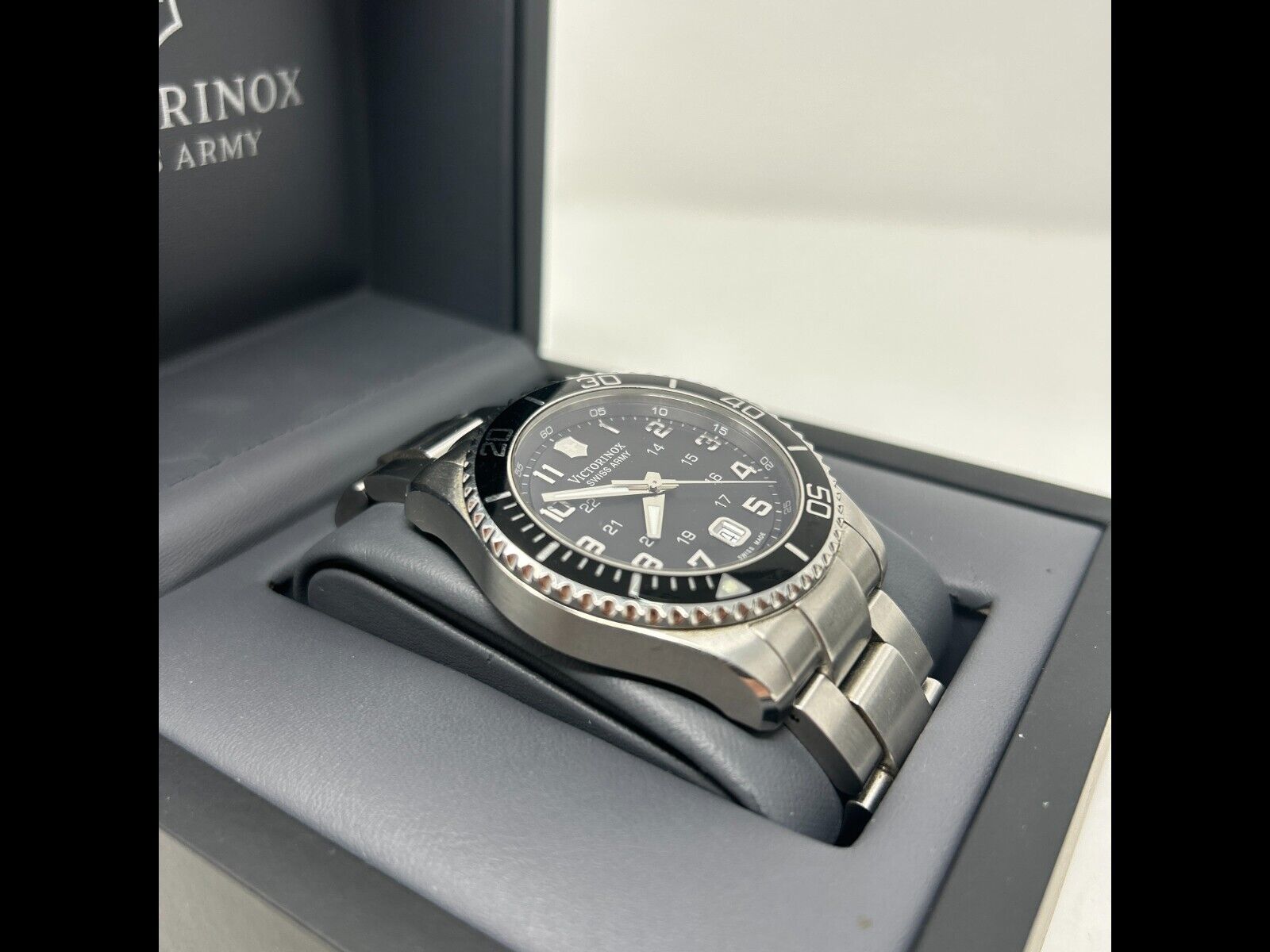 Victorinox Swiss Army Maverick GS Black Dial Stainless Steel