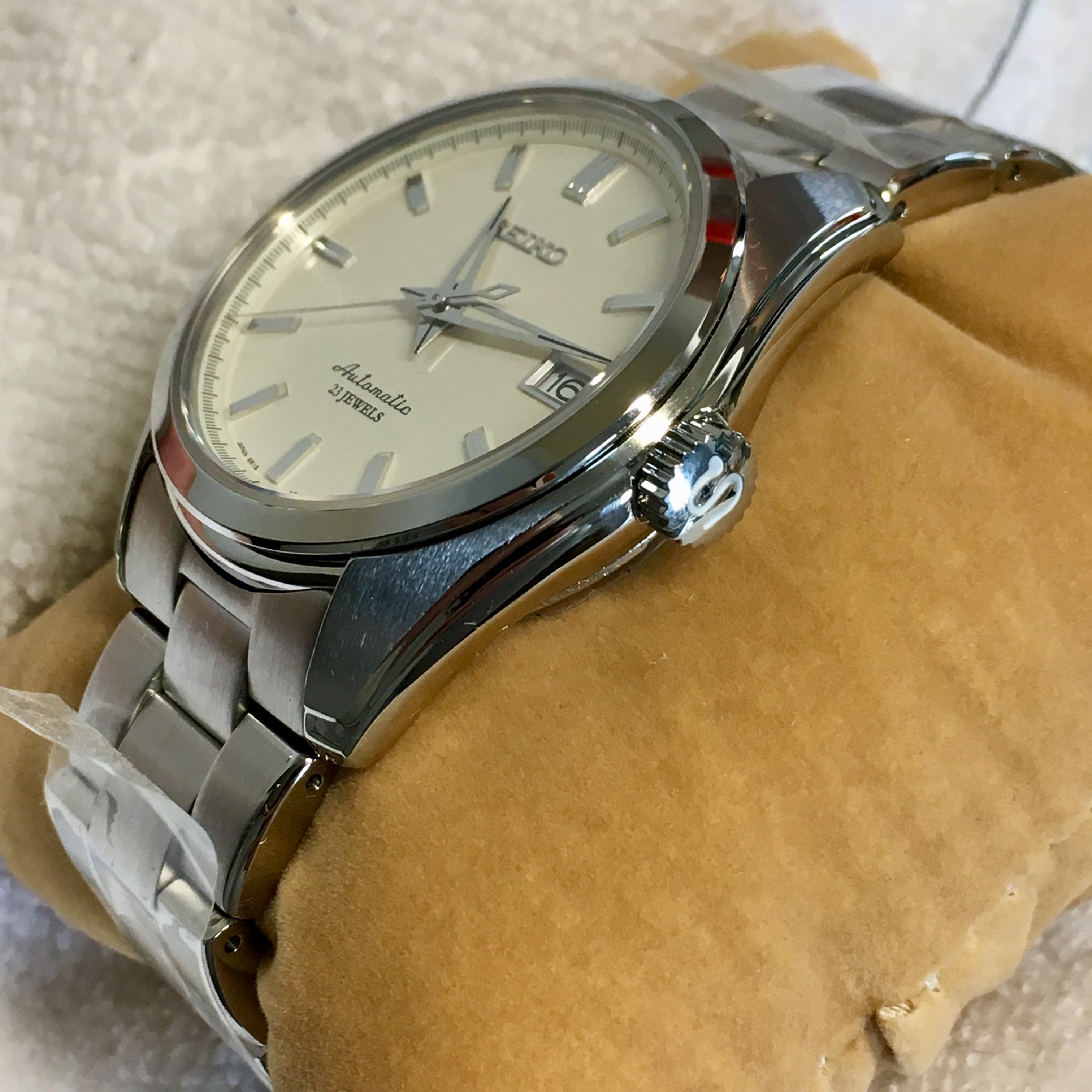 OverWinding A Watch Automatic Vs Mechanical Vs HandWound • The