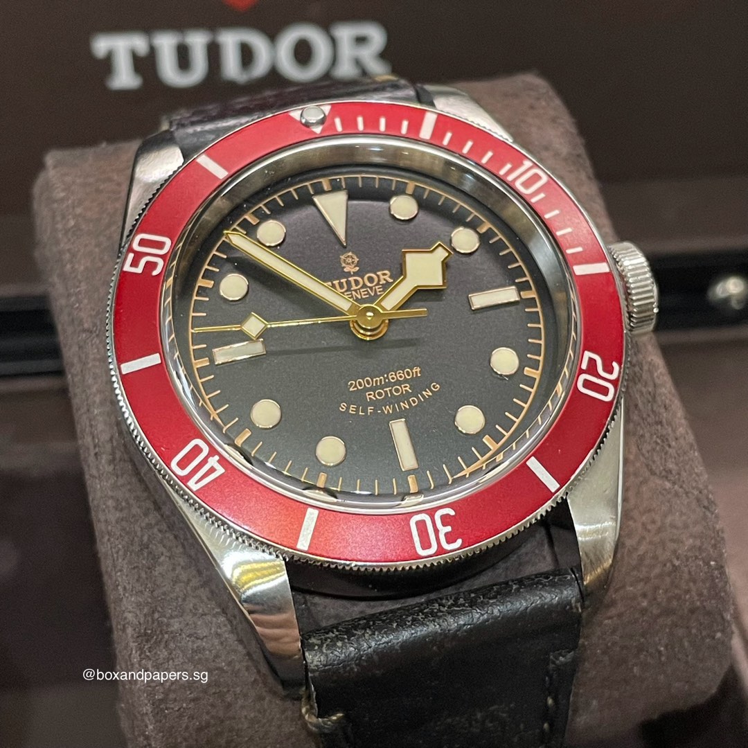 Tudor black outlet bay red rose