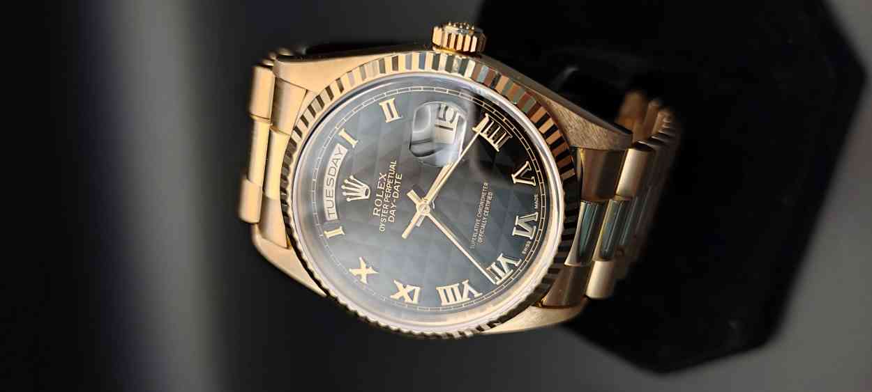 Rolex day date hot sale pyramid dial