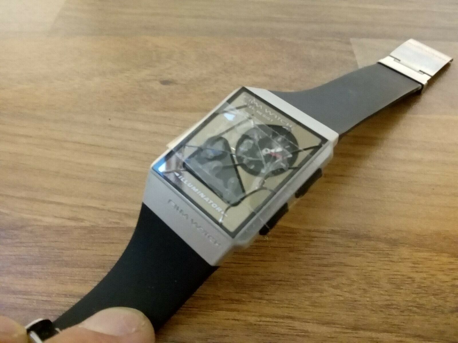 casio film watch illuminator