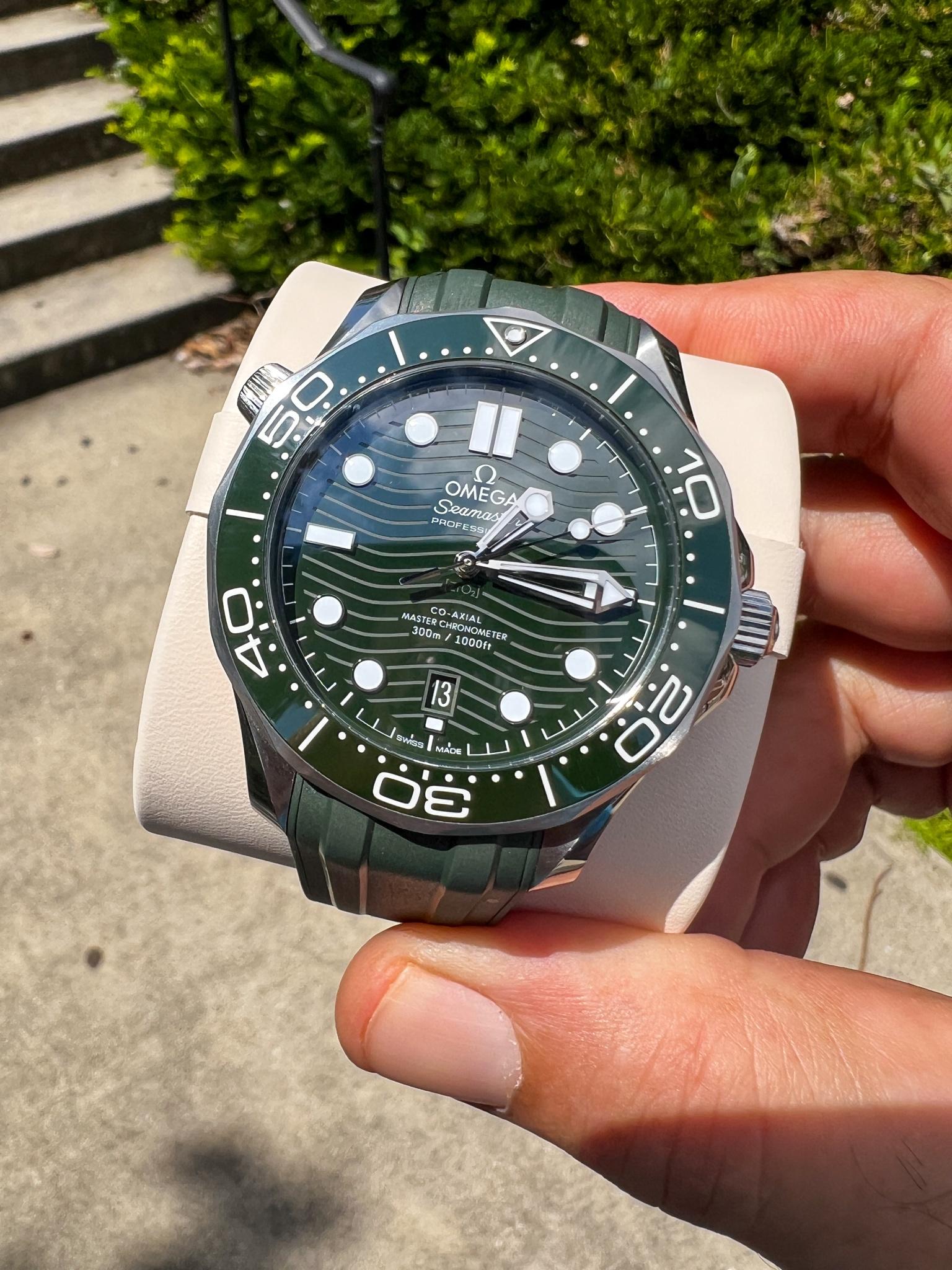 4 800 USD Omega Seamaster Professional Green Dial with Deployant