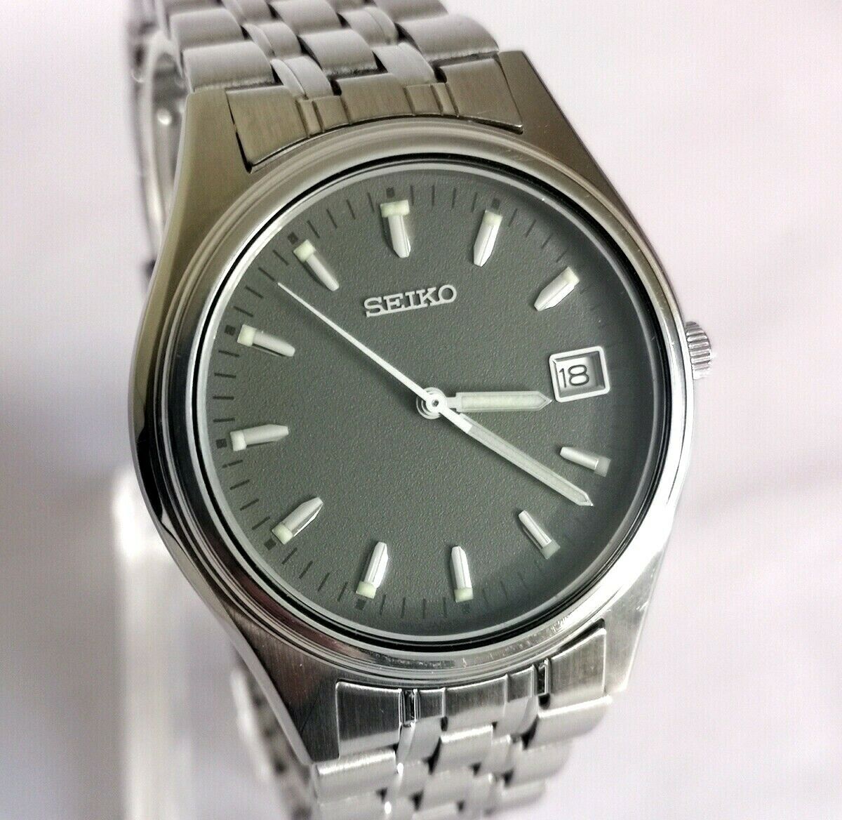 Vintage 1996 Seiko 7N42 9030 men s quartz watch date indicator