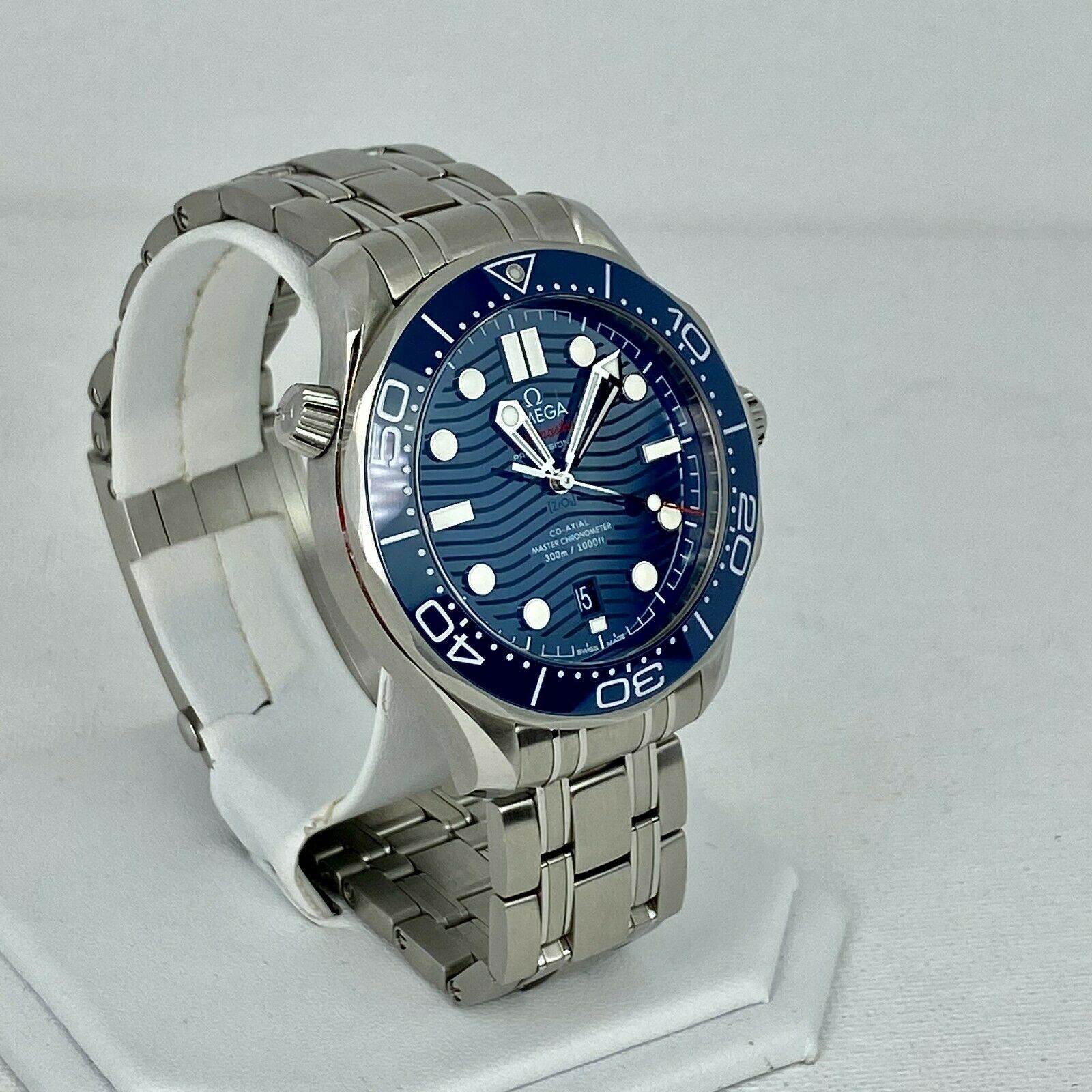 Omega Seamaster Diver 300 M Watch | WatchCharts