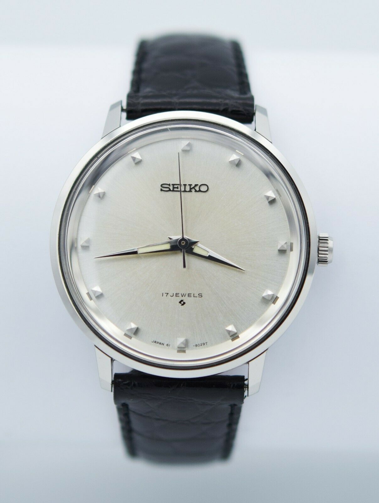Seiko Vintage Manual Wind 61-8019 17j Men's Watch | WatchCharts