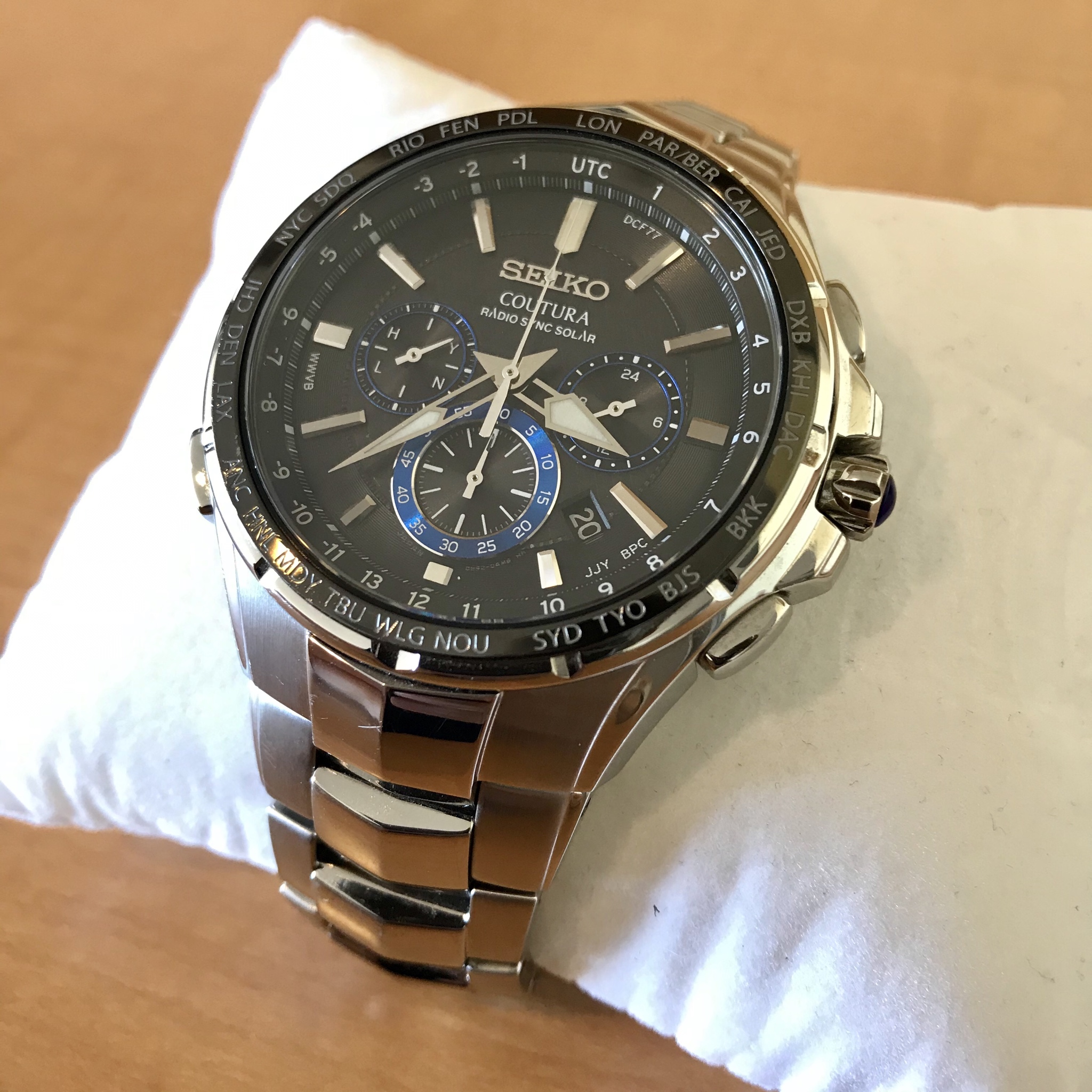 Seiko coutura radio sync cheap solar ssg009