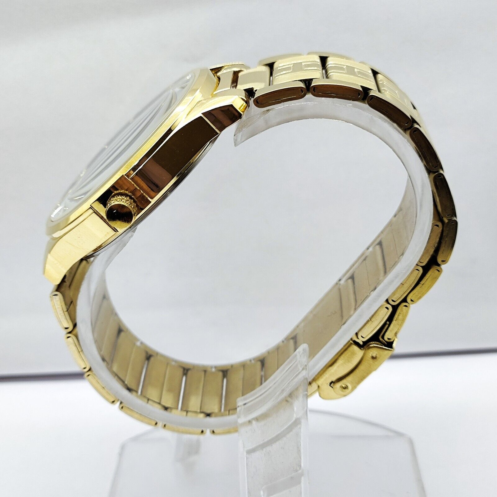 Citizen Classic Black Round Dial Full 23K Gold Plated Belt Citizen Classic Black Round Dial Full 23K Gold Plated Belt