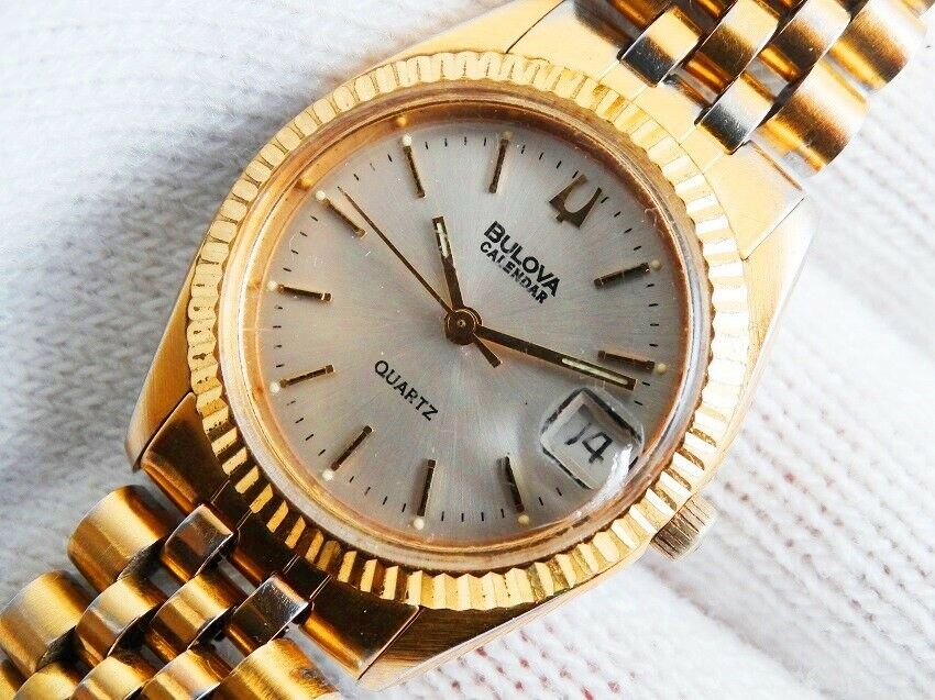 bulova calendar quartz