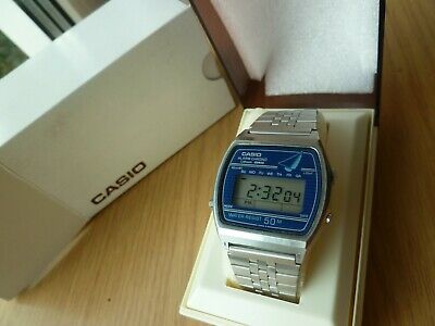 Vintage Casio lcd watch W-61 BLUE SAILBOAT module 81 with boxes