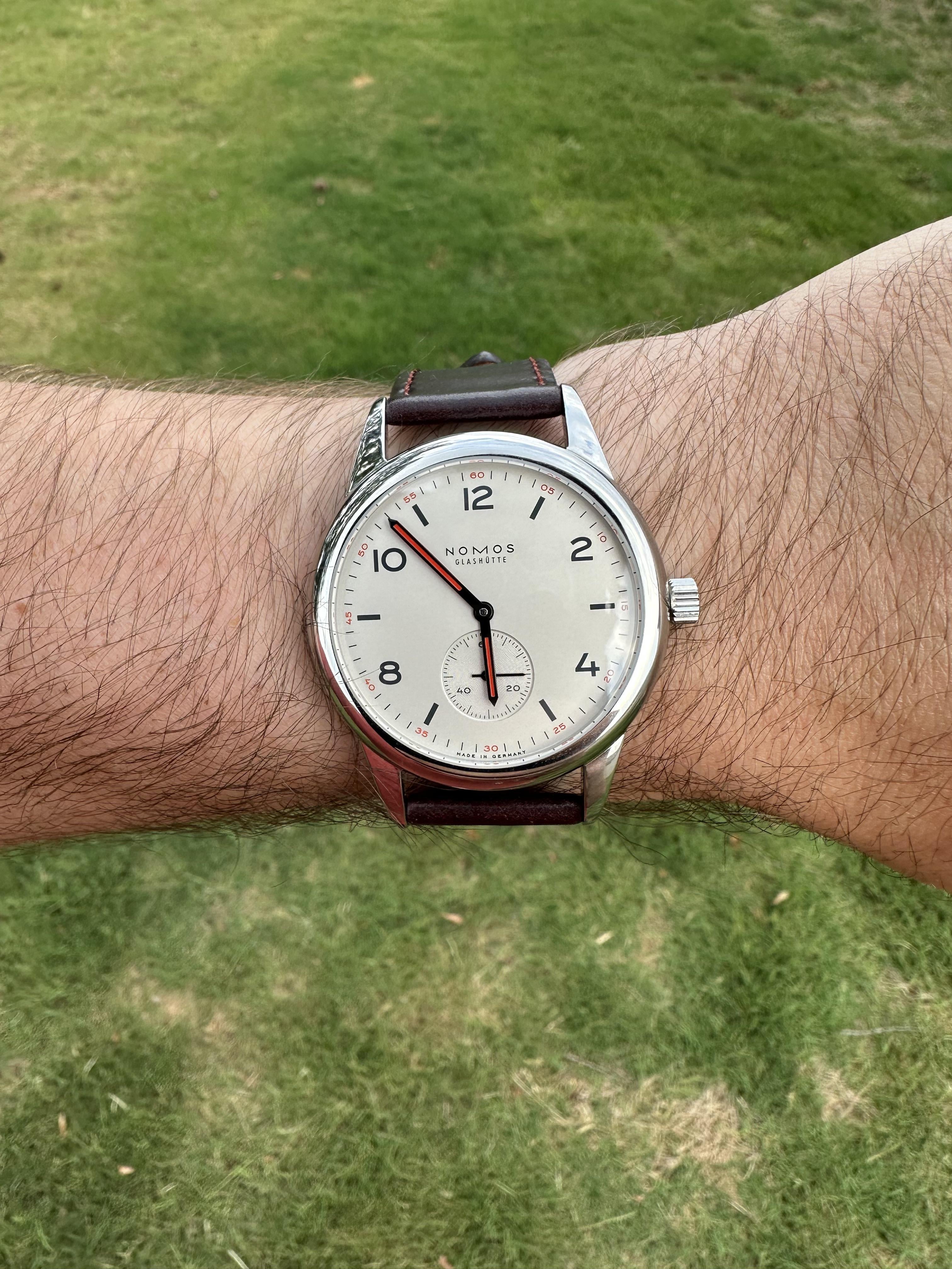 Nomos on sale club automatic