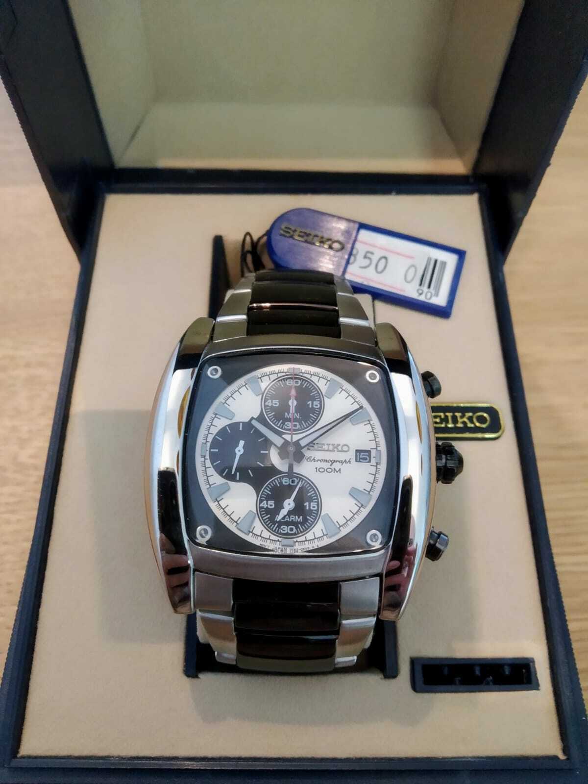 Seiko 7T62-0HF0 Rare Large Stainless square Chronograph Retro