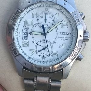 Seiko 7T94-0AL0 Mens Chronograph 100m Quartz Watch - Running but some att  req | WatchCharts