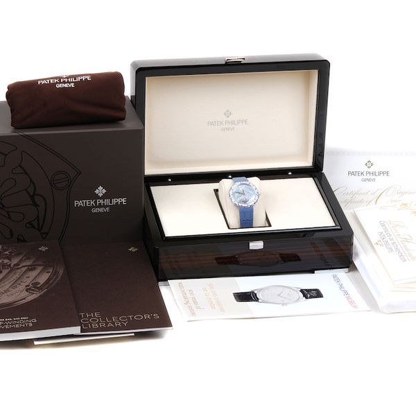 4899 patek