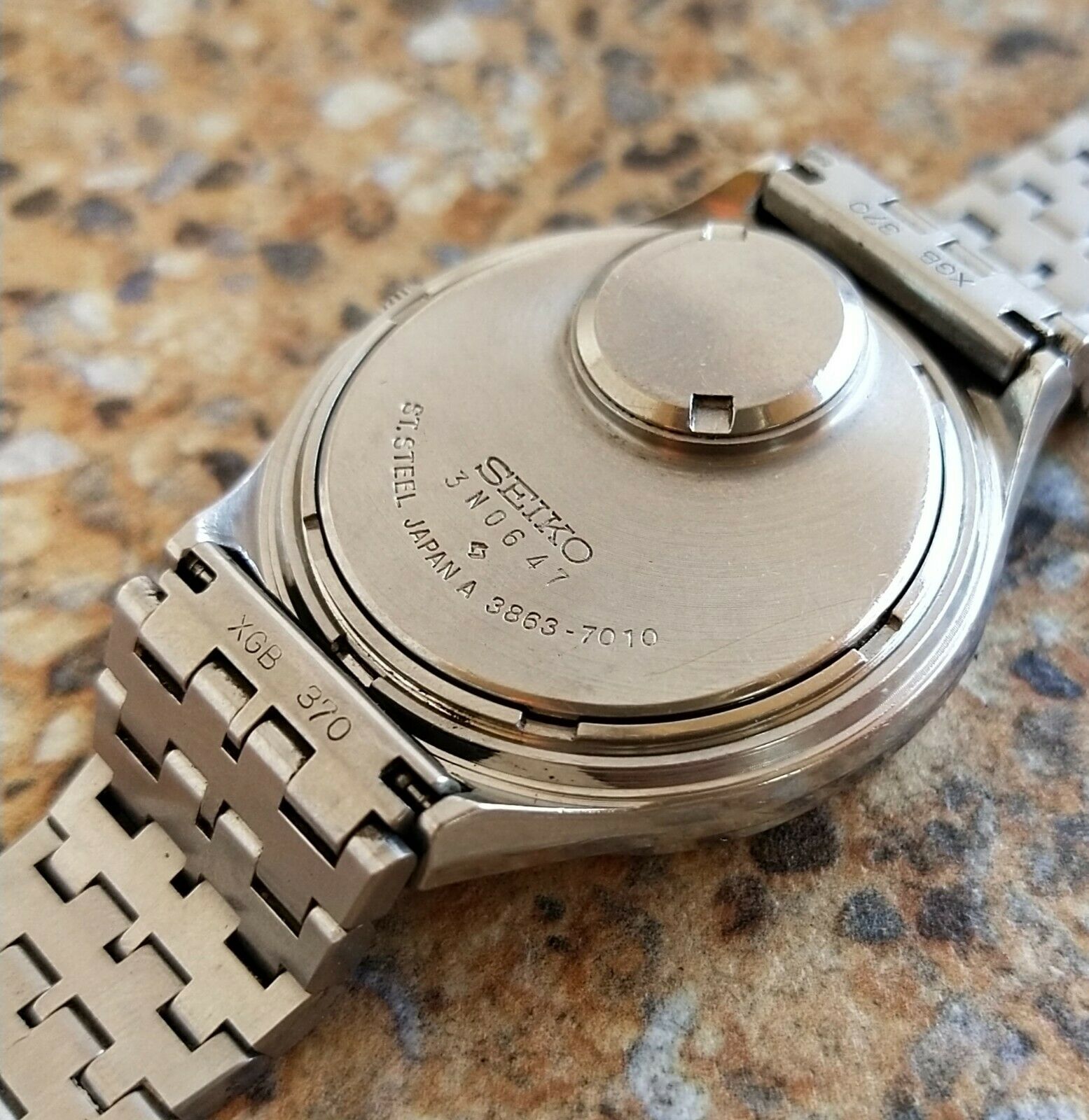 Vintage Seiko Quartz QR JDM 3863 7010 November 1973 Kanji