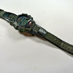1998 Classic Casio G-SHOCK DW-004 (1659) Black & Blue 43mm