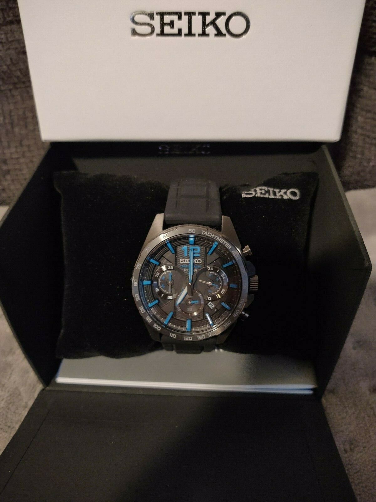 New Seiko SSB353 Men s 44mm Case Chronograpgh Black Rubber