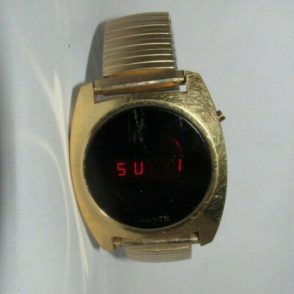 Rare Vintage Timex H Cell 202 Ssq Red Led Digital Watch Works Great