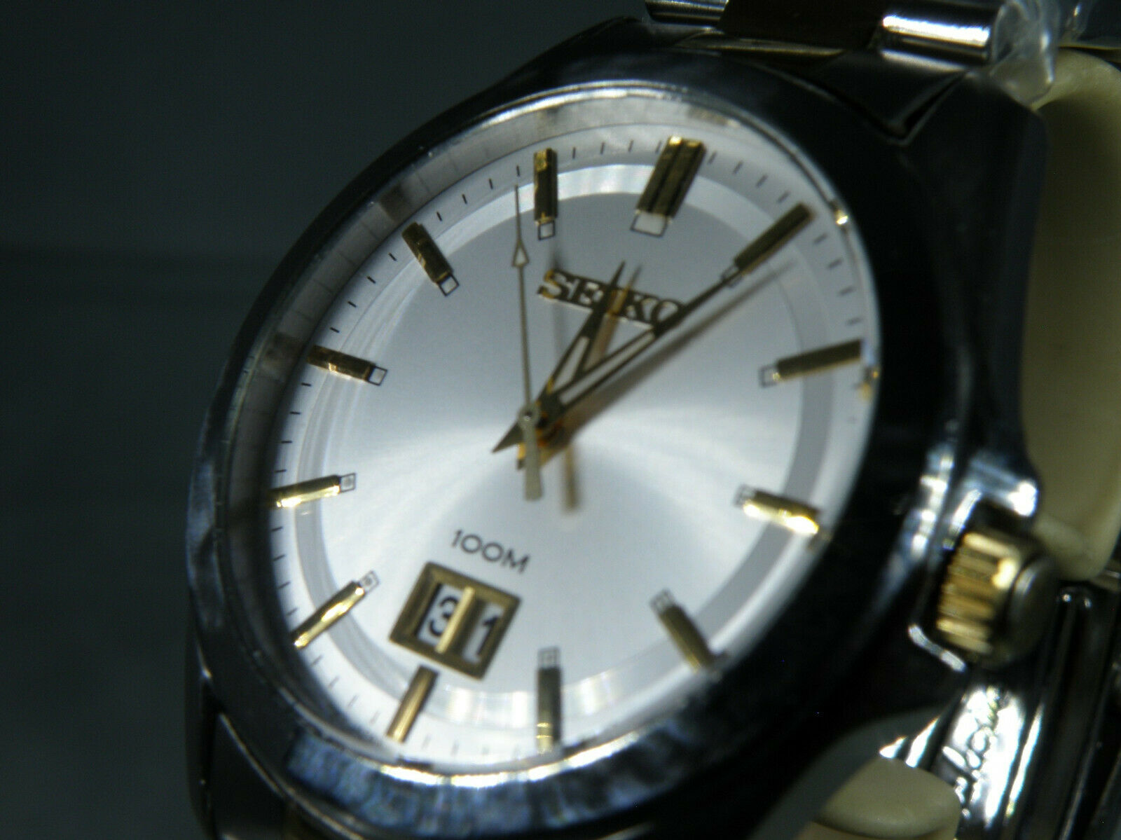 SEIKO QUARTZ ANALOG SS BLK SLV 6N76-00A0 2-28E3 VERYGOOD