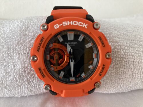 Men's Casio Orange G-SHOCK Watch: #5674 GA 2200M: NEW!! Excellent