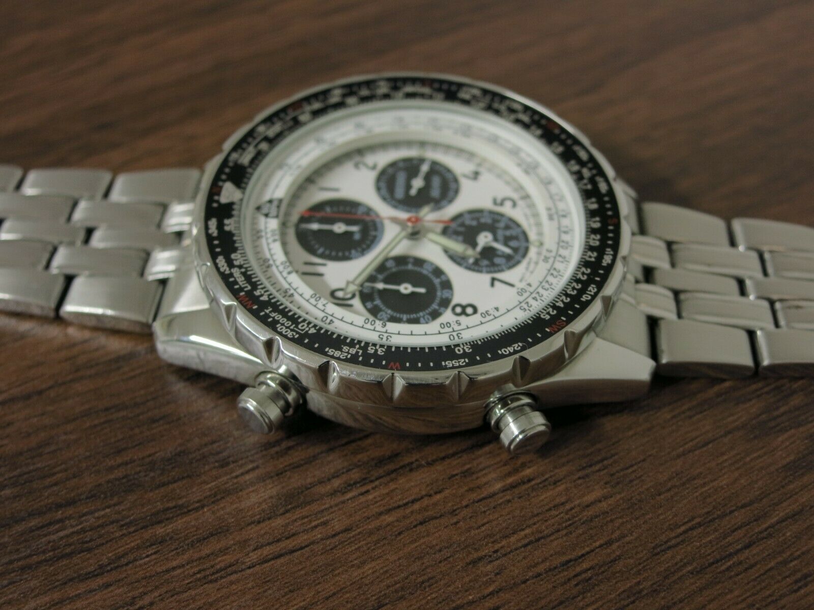 Seiko FlightMaster 7T34 6B00 White Panda Chronograph Pilot Watch |  WatchCharts