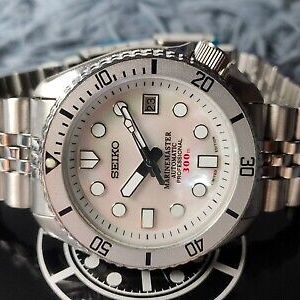 PREOWNED SEIKO DIVER MOTHER OF PEARL 7002-7000 AUTOMATIC MENS WATCH 100109  | WatchCharts