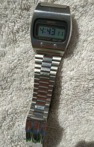 Seiko Vintage LCD Watch Model 0439 5007 | WatchCharts